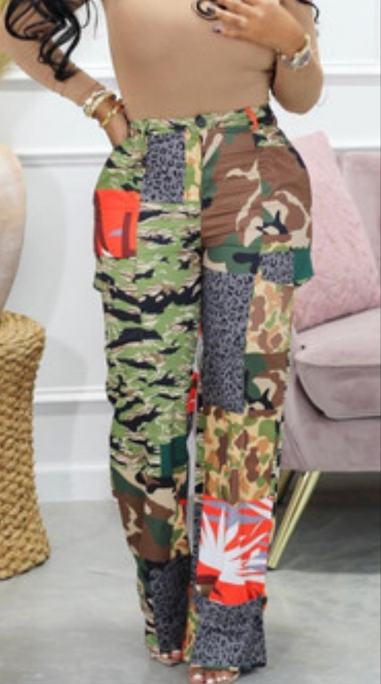 Boutique Patchwork Camo Print Cargo Pants SZ XL 14/16 (Waist 38in)