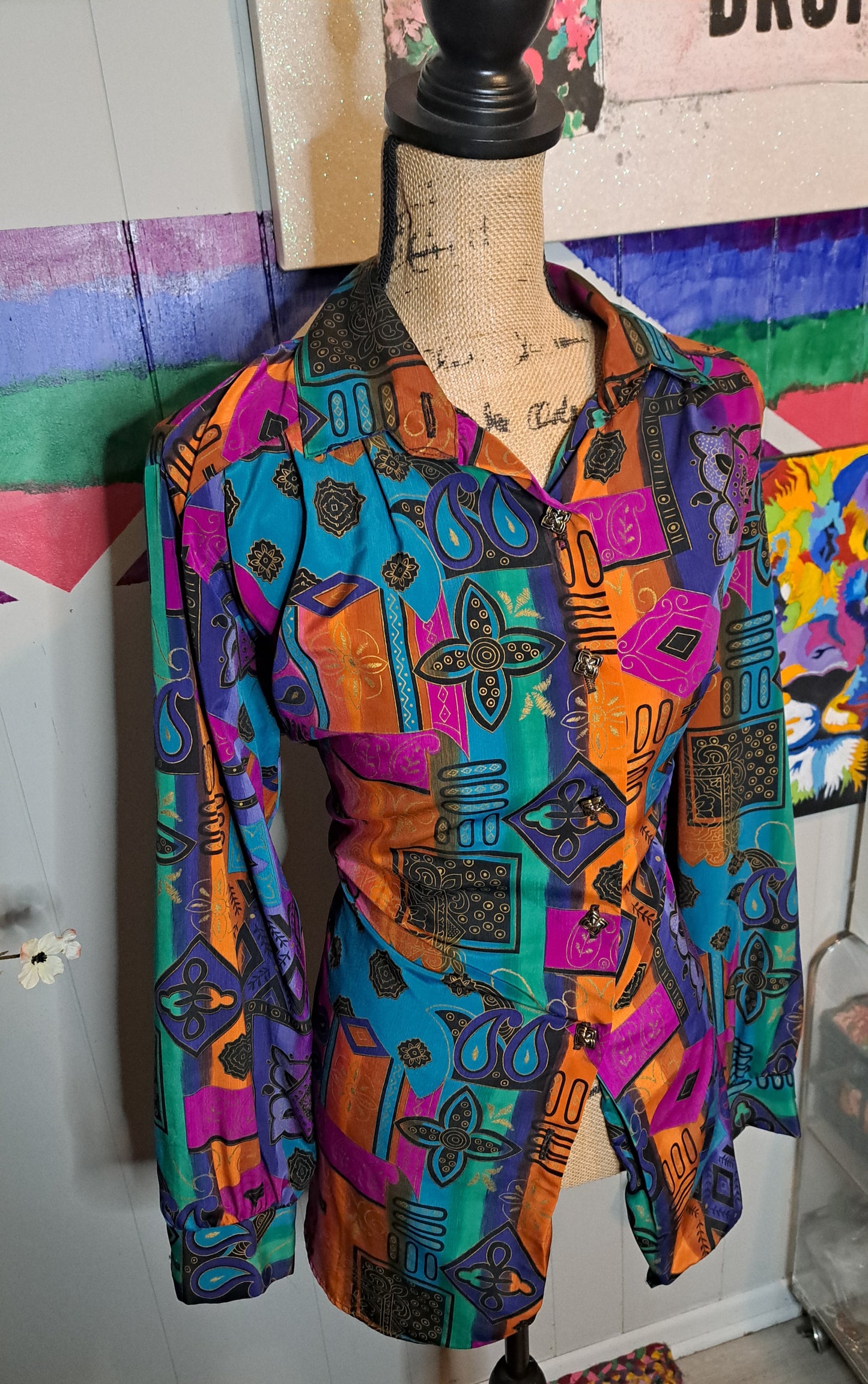 Vtg Multicolored Metallic Print Top SZ Medium (Oversized) Ptp 24in