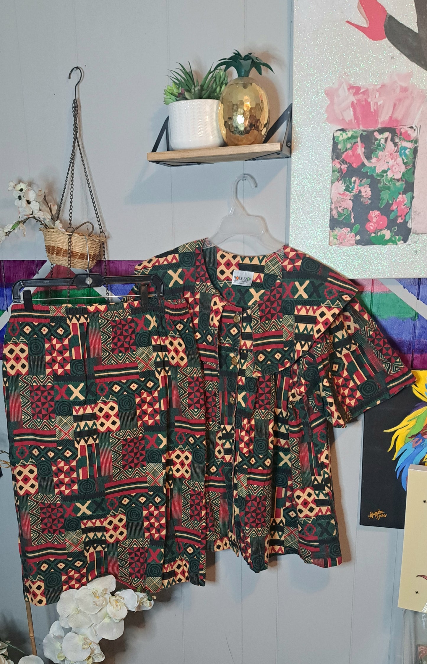 Vtg 2pc African Tribal Multicolor Skirt Set SZ 1X (Top ptp 26in Skirt Waist 19-22in Hip 23in-25)