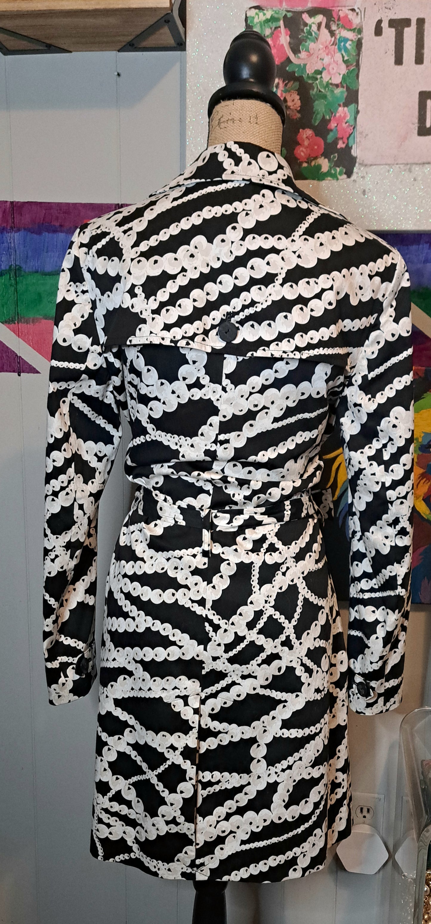 Apostrophe Stretch Black/White Pearl Printed Trench Coat with Pockets, Matching Belt & Back Flap SZ X-Large 12/14