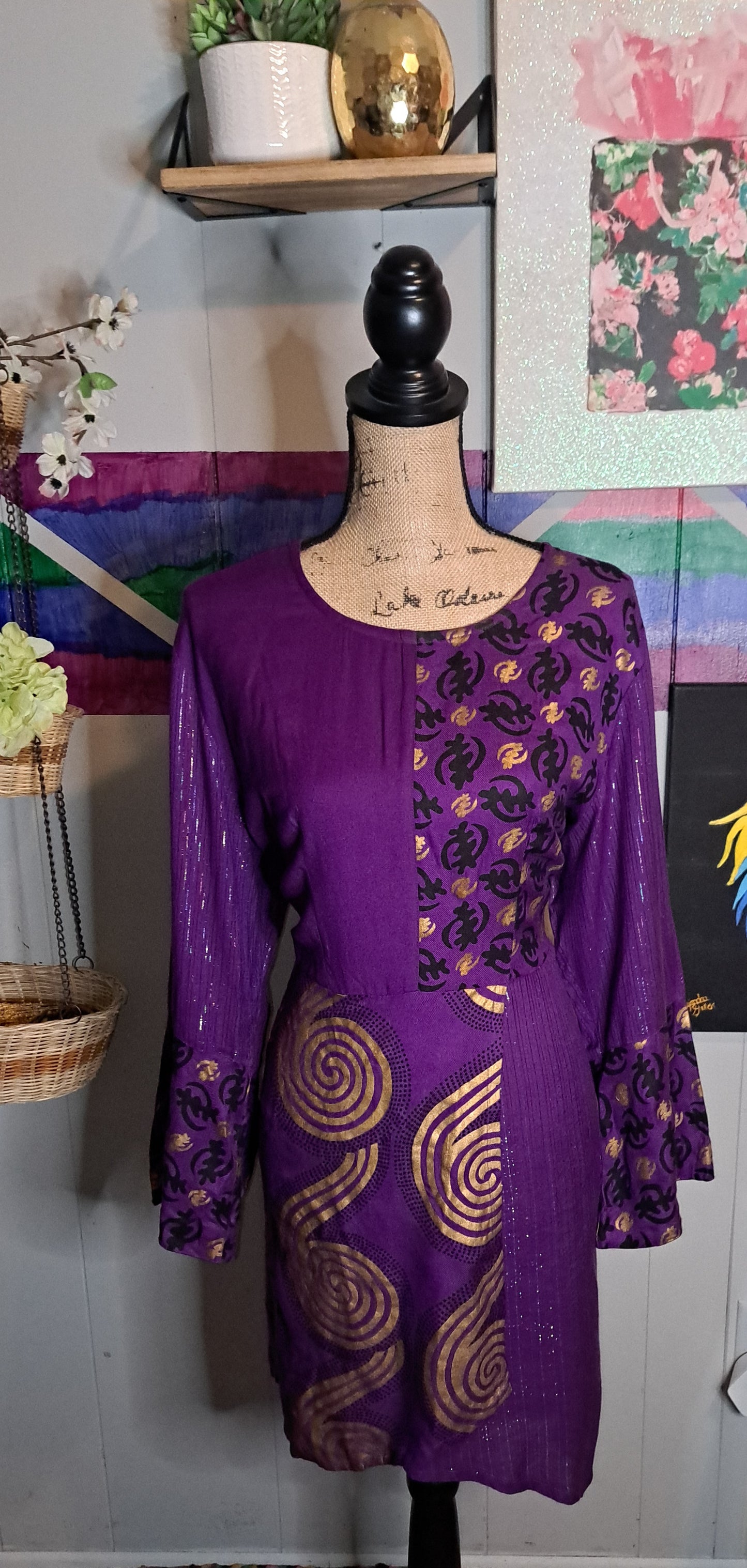 ASHRO Purple/Blk/Gold Metallic Patchwork Print Bells Sleeve Tunic Top with Back Drawstring and Zipper SZ Large (Ptp 23in Waist 20in)