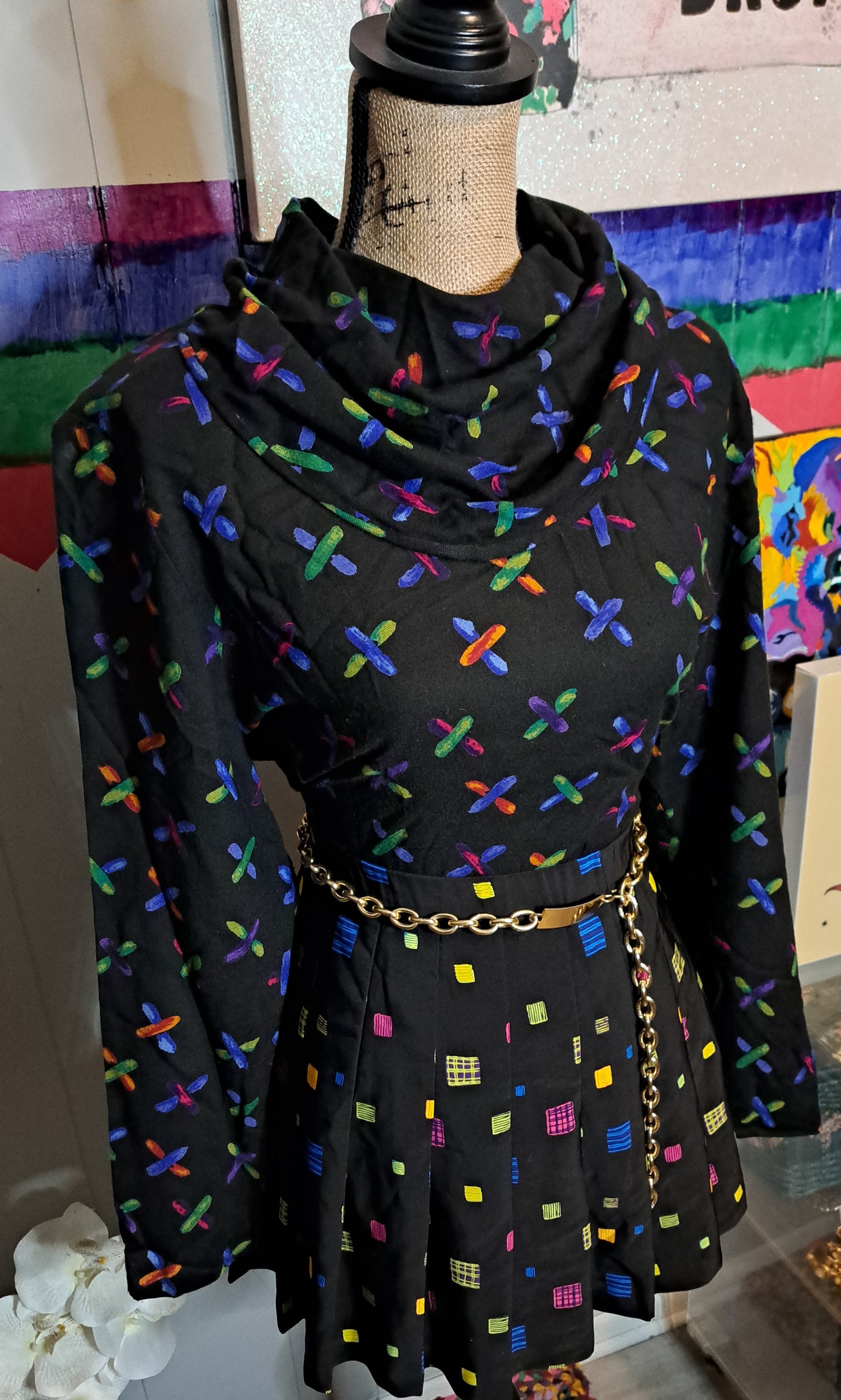 BUNDLE DEAL 3pcs🚨 Vtg Geo Shape Pleated Mini Skirt SZ 14 (Best Fits SZ 8/10) 30in Waist~Vtg Blk/Multicolored Collar Top SZ 14 (Best Fits SZ 10)~Vtg Semisheer Top SZ Medium ptp 21in &