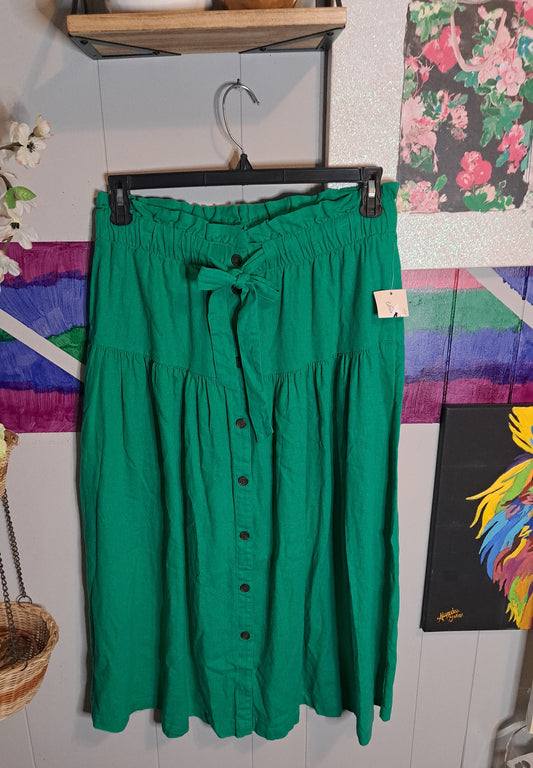 NWT Universal Threads Paperbag Waist Green Maxi Skirt with Pockets SZ Medium (Fits up to a Large)