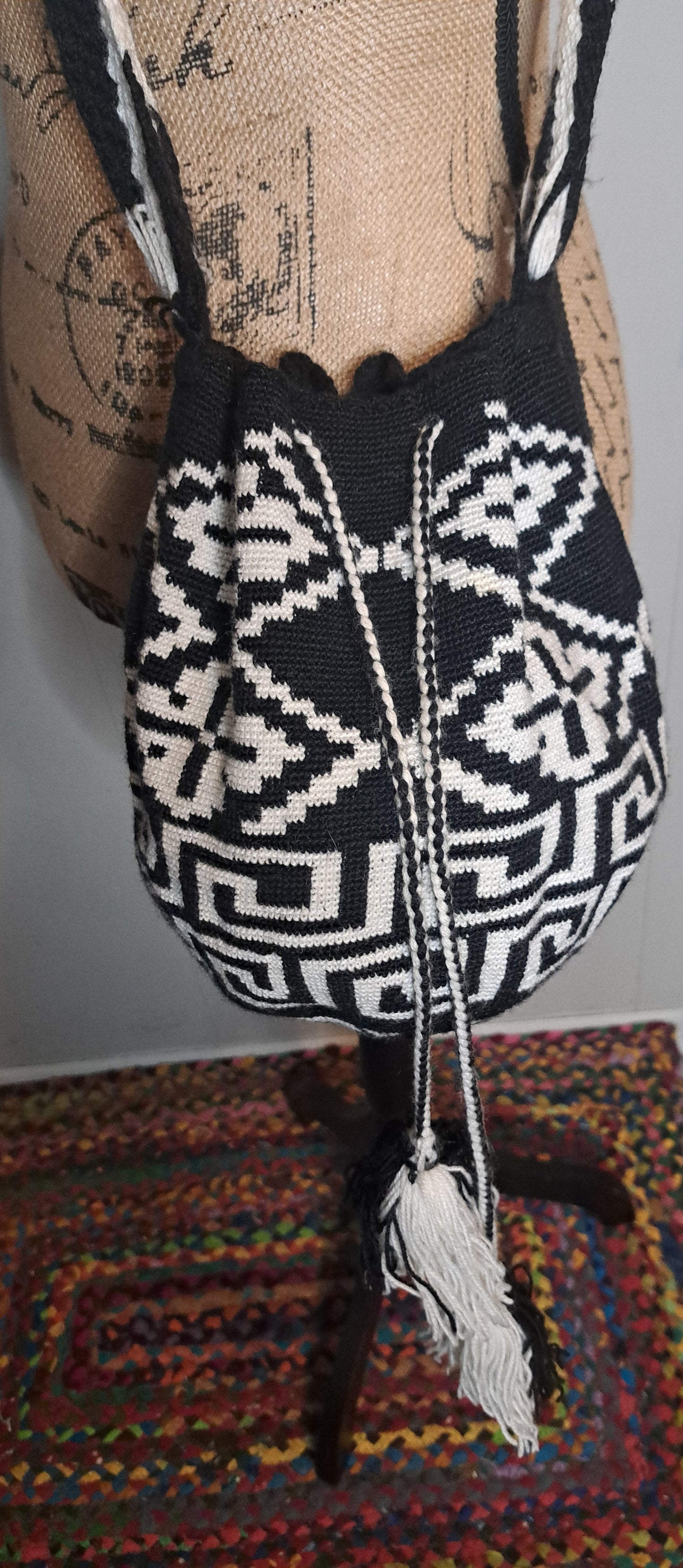 Handmade Wayuu Wht/Blk Crochet Crossbody Bucket Bag