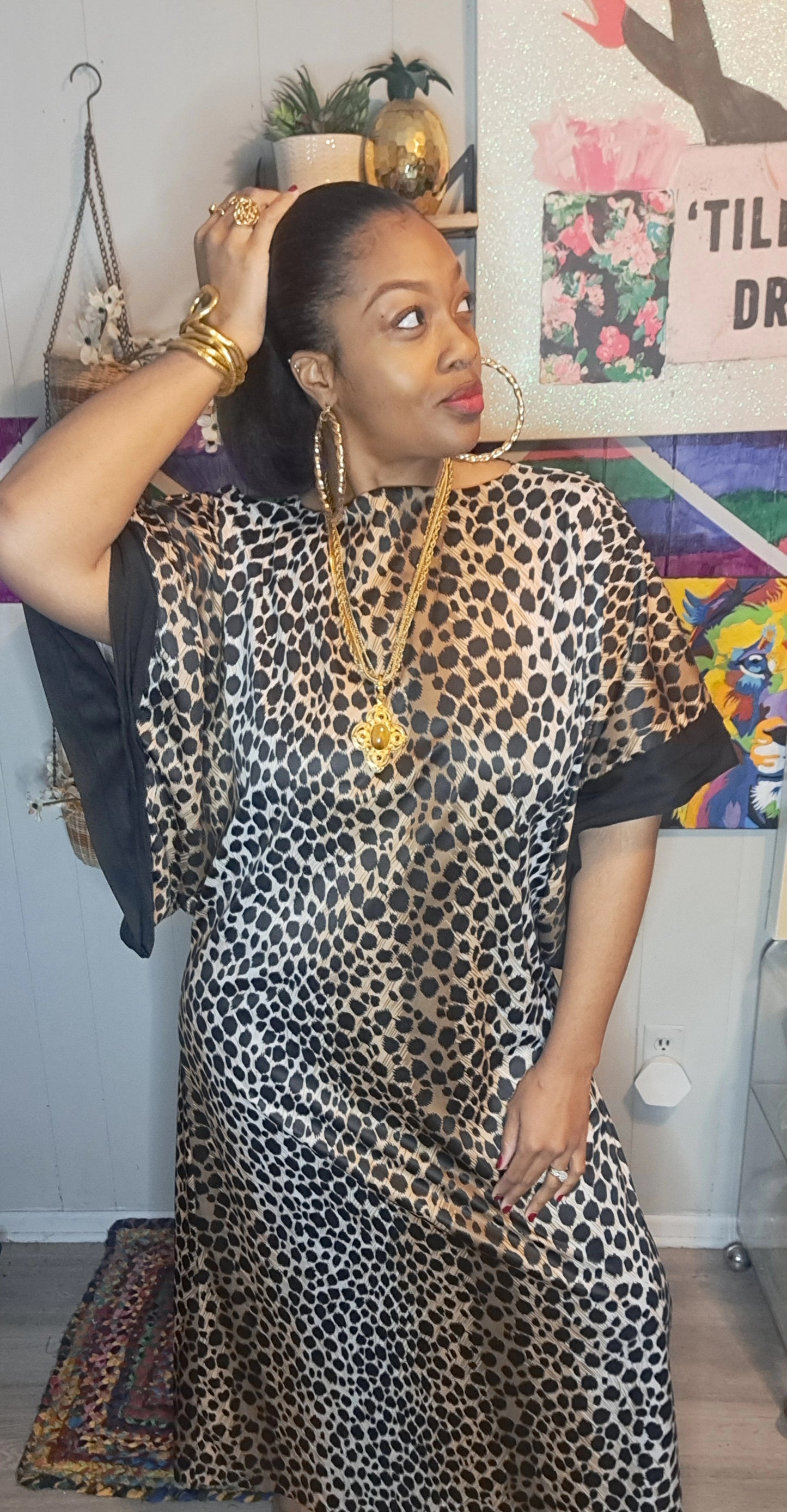 Vtg 70s TV Loungers Animal Print Exaggerated Sleeve Kaftan Dress SZ Medium (Fits up to a Large ptp 27in)