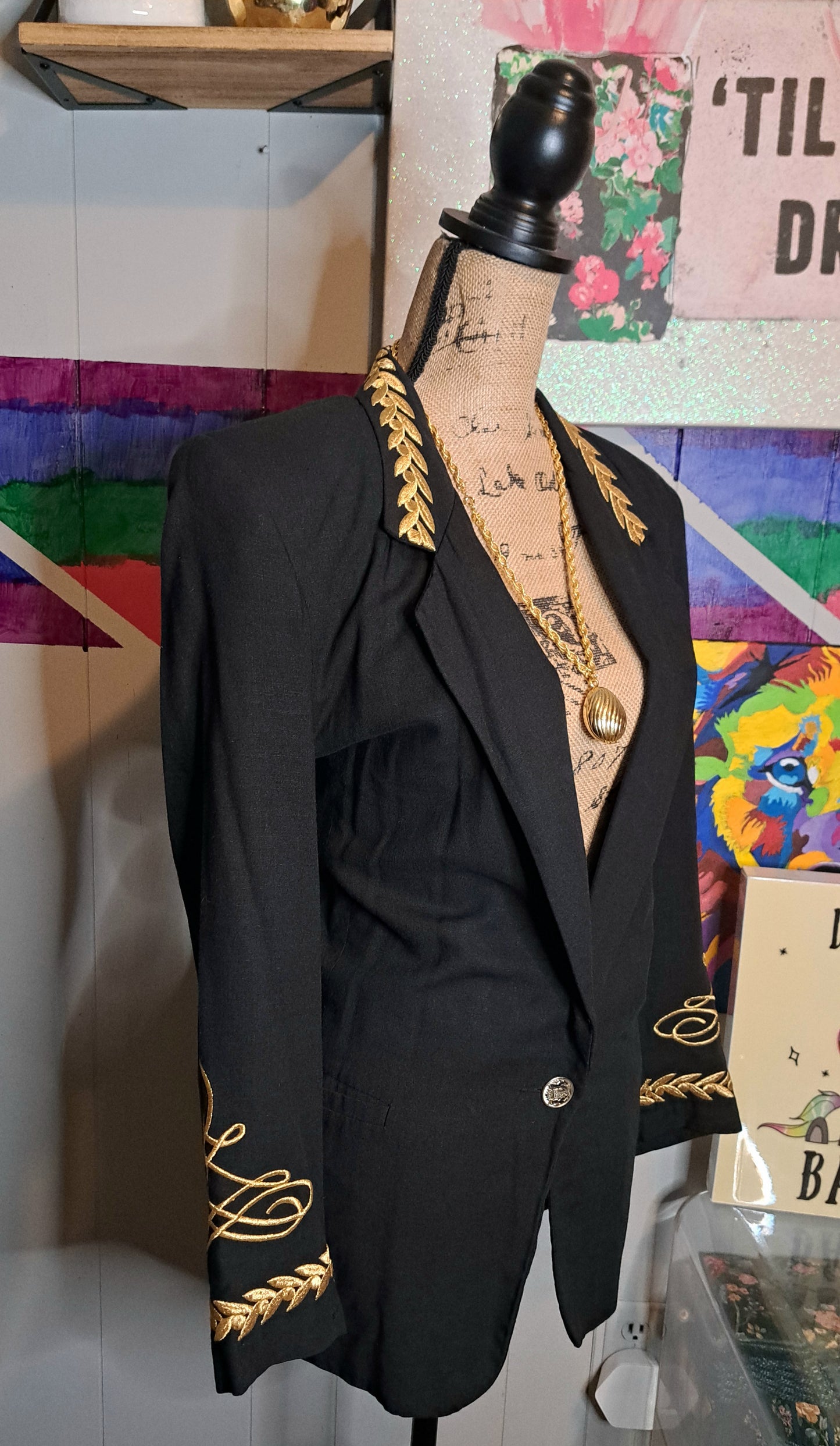 Vtg Harris Wallace Blk Military Style Blazer with Gold Embroidery & Pockets SZ Medium (Ptp 22in)