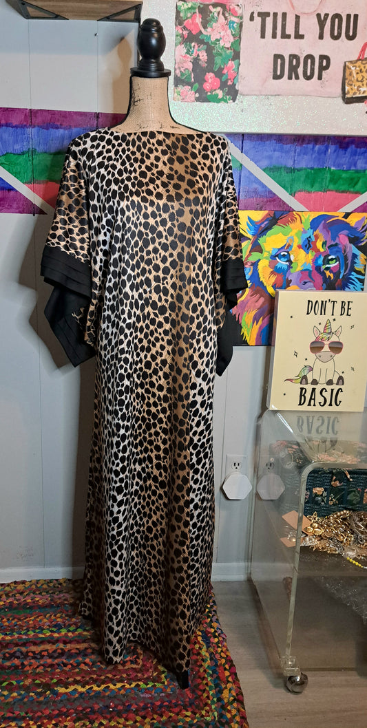 Vtg 70s TV Loungers Animal Print Exaggerated Sleeve Kaftan Dress SZ Medium (Fits up to a Large