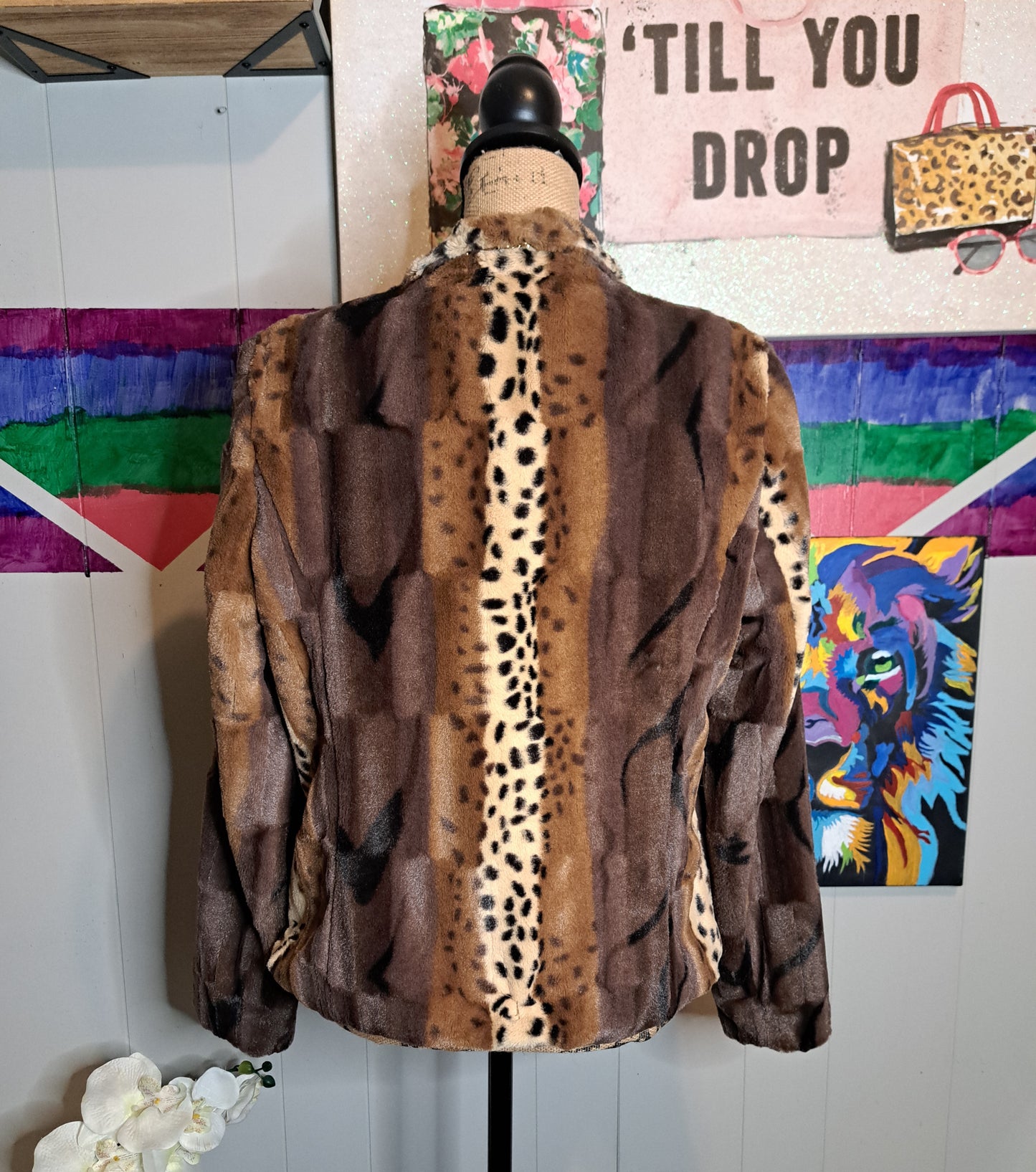 Mixed Animal Print Faux Fur Cropped Jacket SZ Large ***Disclaimer: Lining torn on the inside. Does not show on the outside*** SEE LAST PICTURE