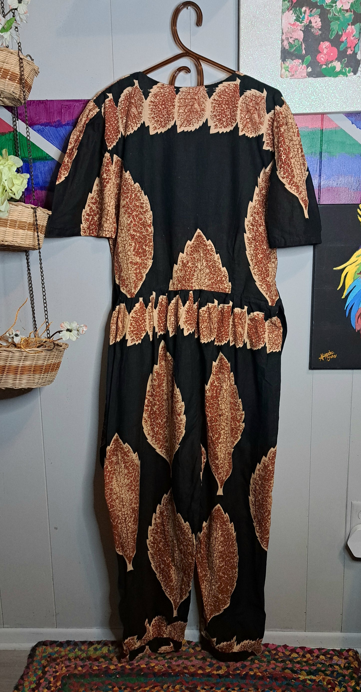 Vtg 100% Cotton Blk/Brown Leaf Print Jumpsuit with Pockets SZ XL (Best fits 12/14)