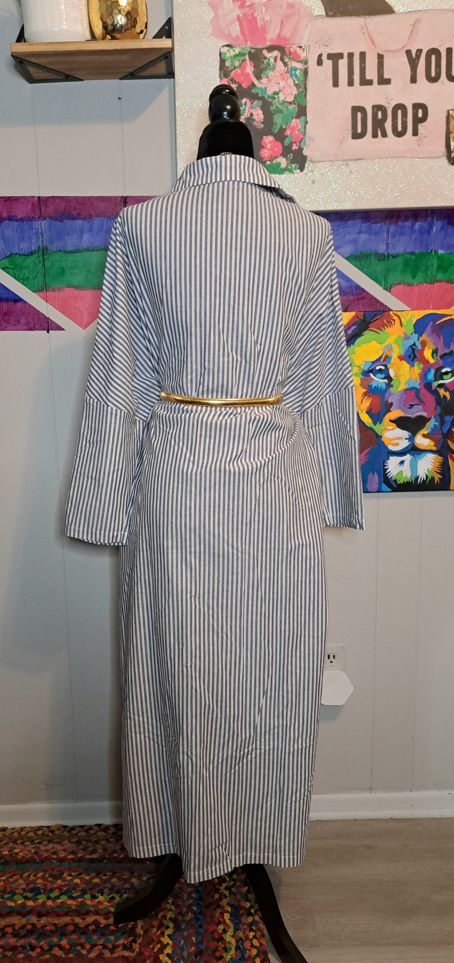 Nwt Gray & White SShirt Dress with Pockets SZ Small Fits up to a Large