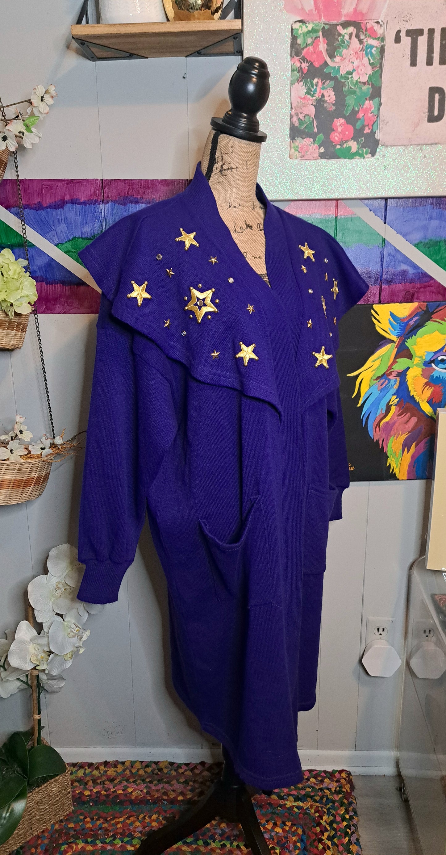 Vtg Deep Purple with Gold Star Embroidery and Clear Gemstones Ruffled Open Long Cardigan Duster with Pockets Tagged One Size (Fits S-3X) Ptp 32in