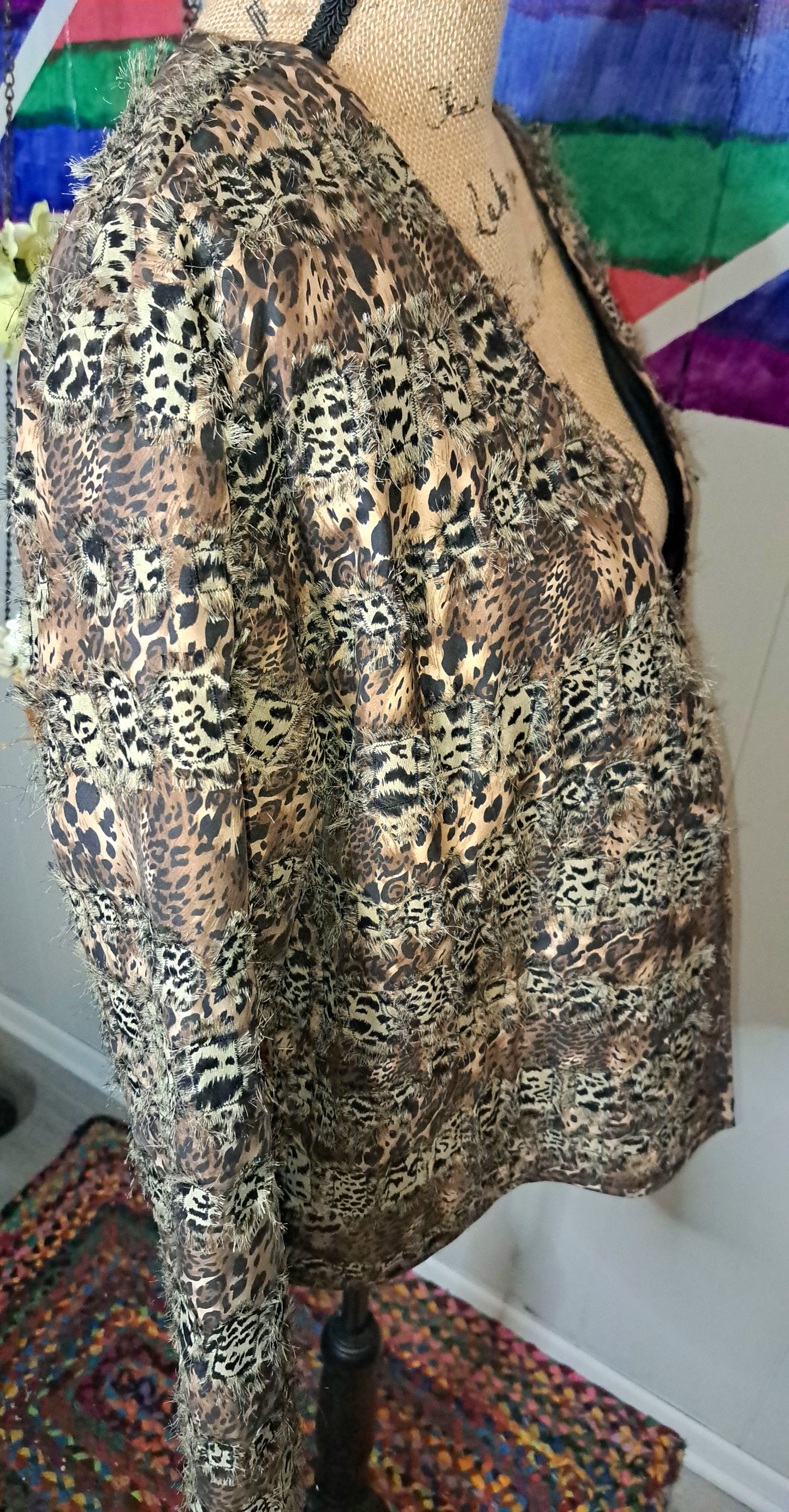 Chico's 100% Silk Animal Print Fuzzy Lightweight Jacket SZ 2 (Fits SZ Large 12/14)