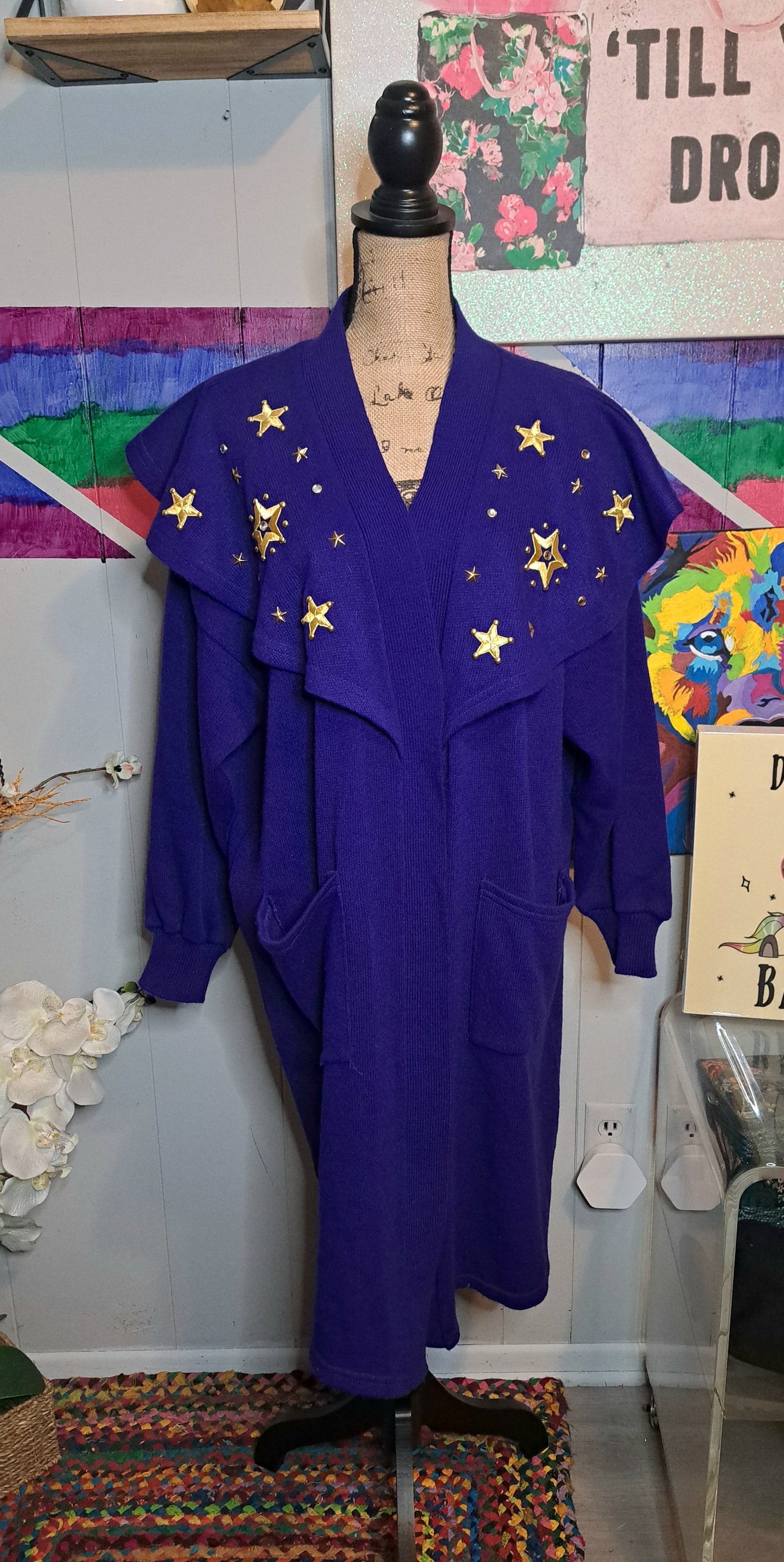 Vtg Deep Purple with Gold Star Embroidery and Clear Gemstones Ruffled Open Long Cardigan Duster with Pockets Tagged One Size (Fits S-3X) Ptp 32in