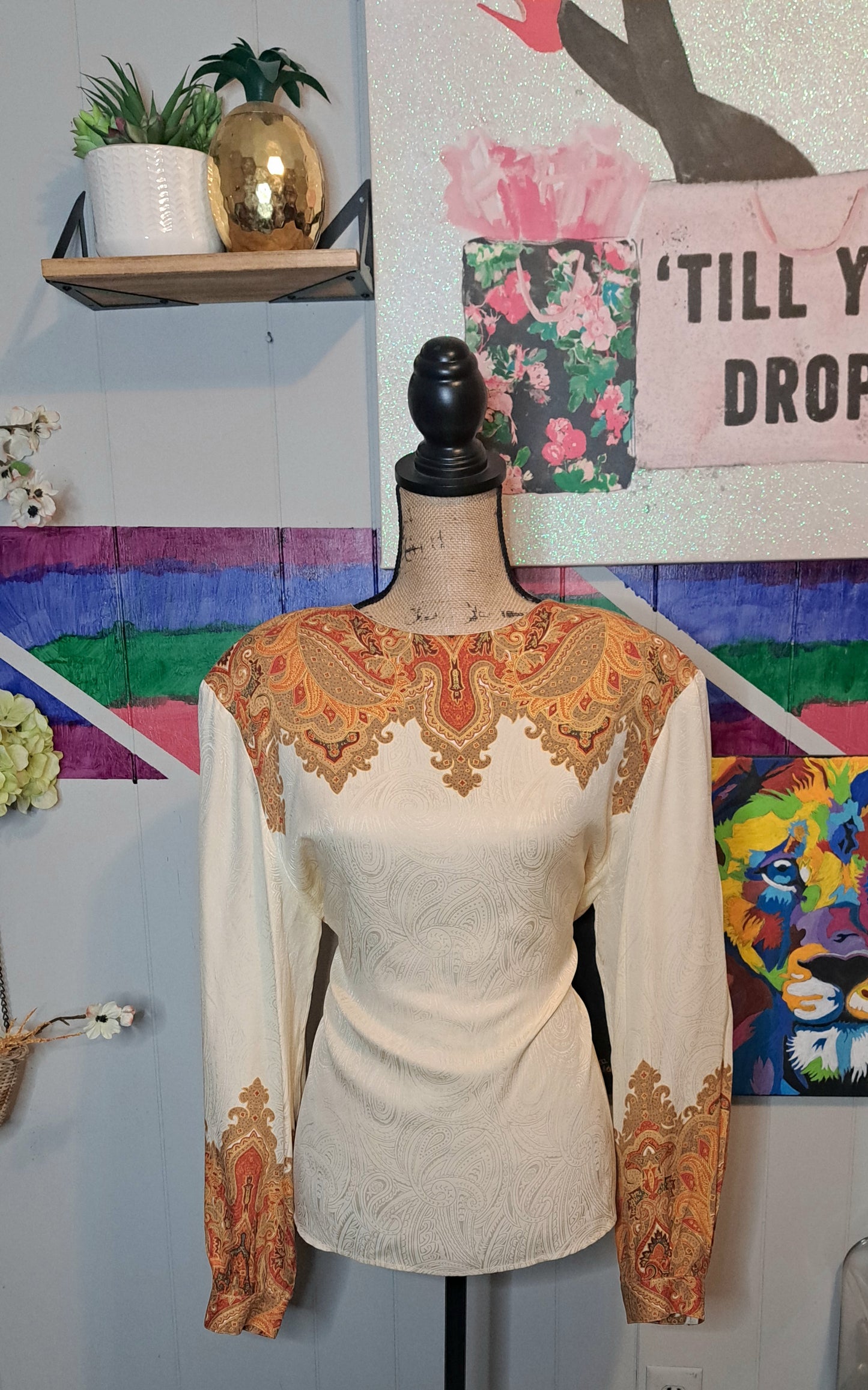 Vtg Embossed Paisley Print Org/Creme Top SZ 16 (Ptp 24in)